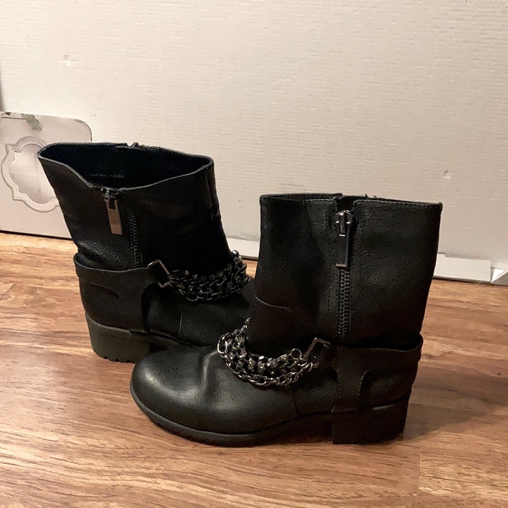 Ankle booties from Kohl’s, size 6.5, black